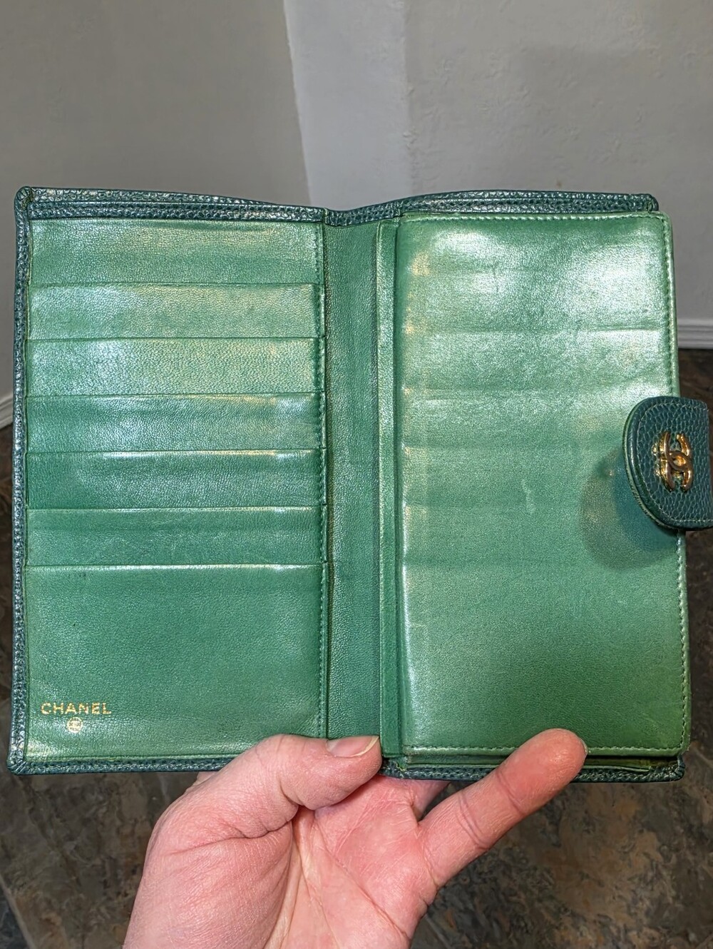 Vintage Chanel Caviar Classic Long Flap Wallet in Emerald Green - WITH COA - Picture 7 of 16